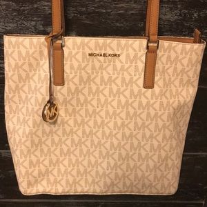 ❤️Michael Kors Tote❤️